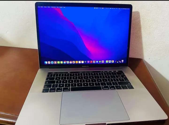 💻 MacBook Pro 15" Retina 2016 – Core i7 – 16 Go RAM – SSD 500 Go