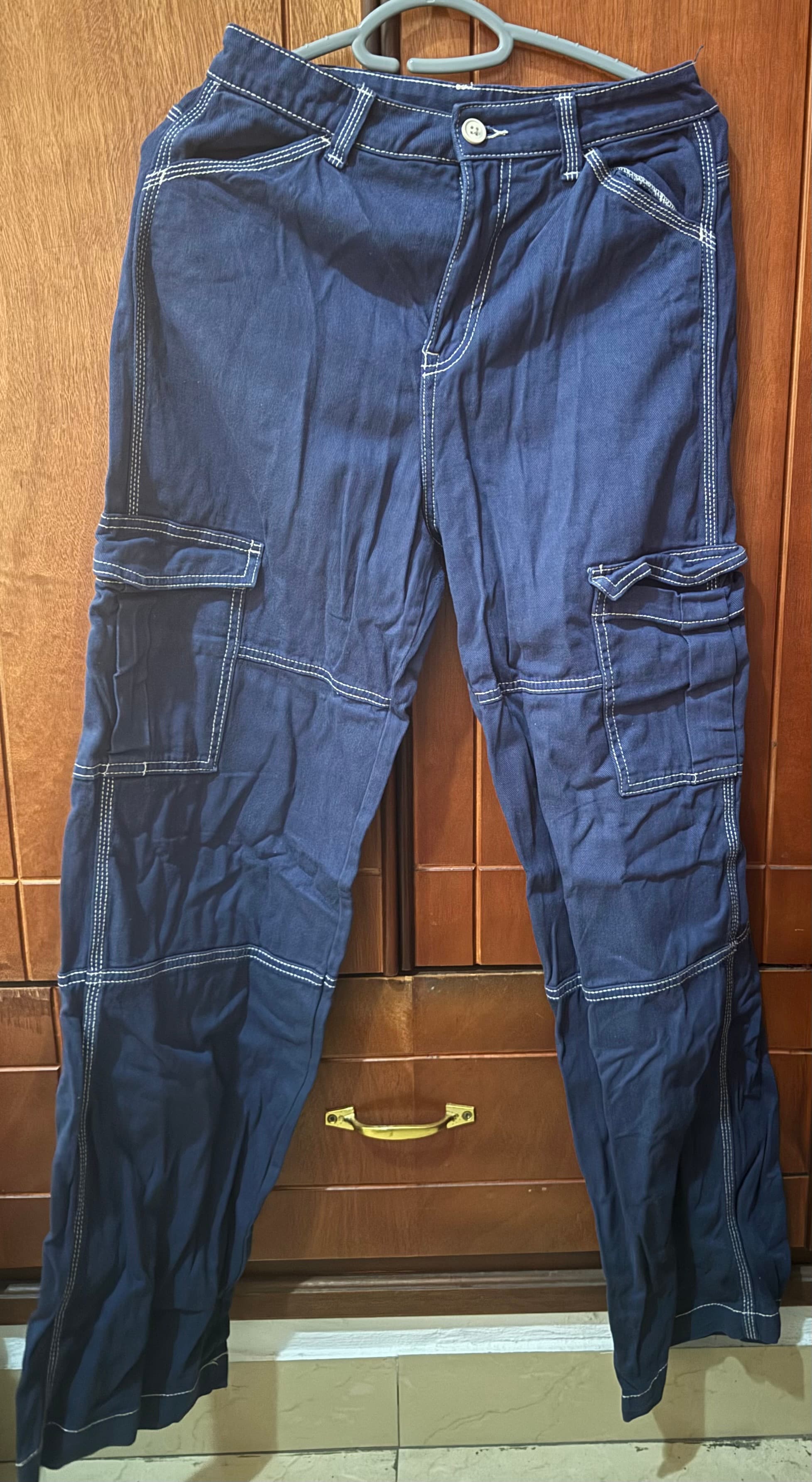 Cargo en Jean bleu foncée